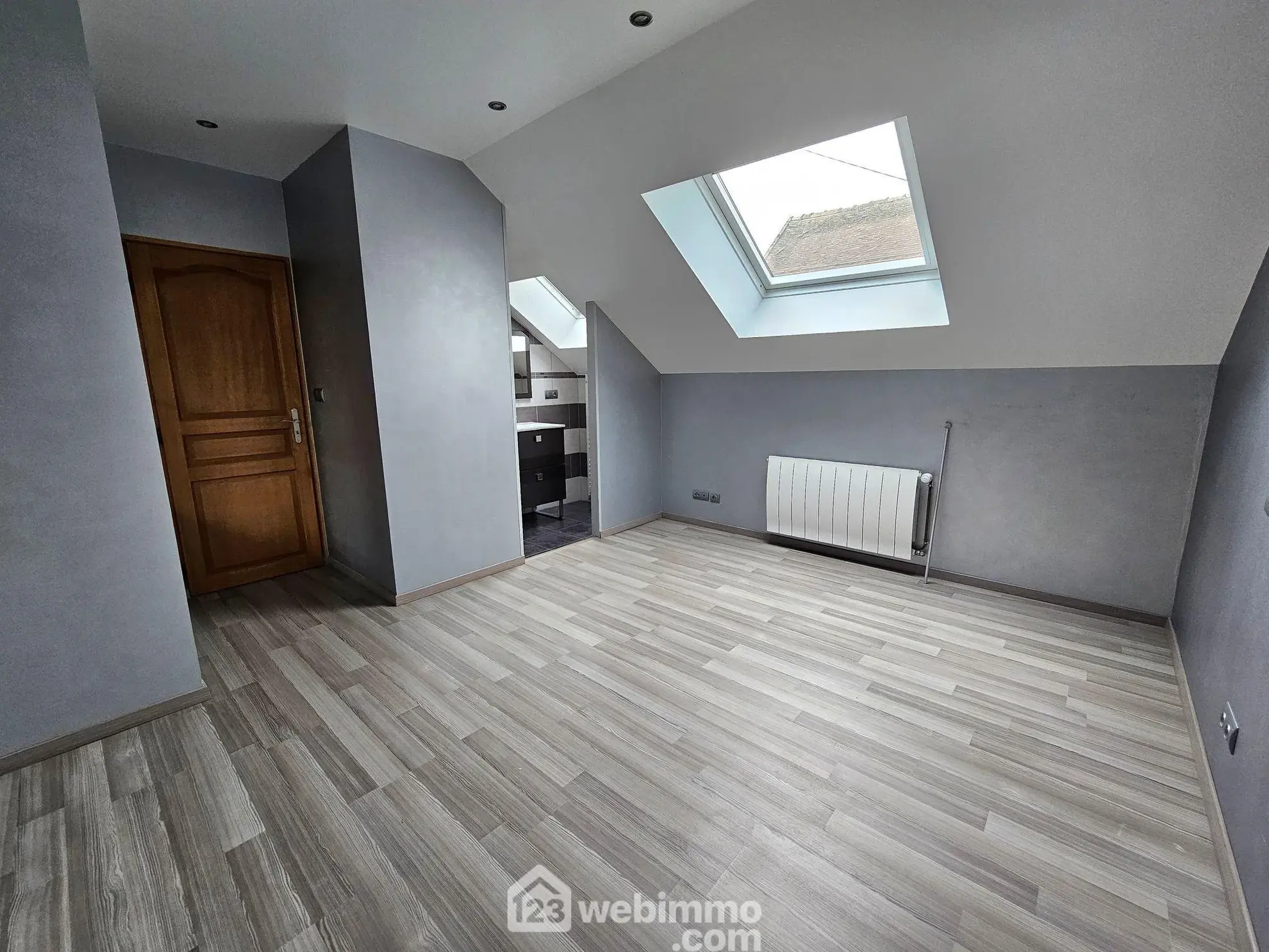 Belle maison en pierre de 100 m² à Thoury-Férottes avec garage et 4 chambres 