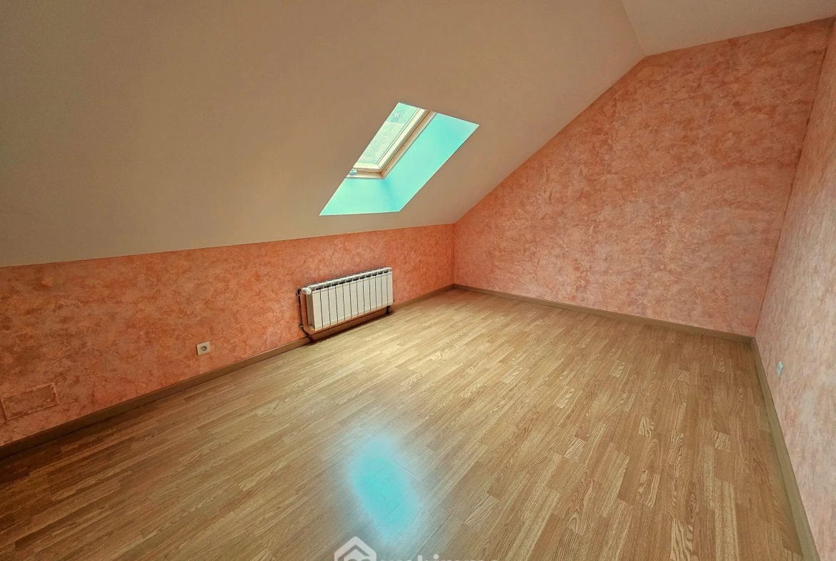 Belle maison en pierre de 100 m² à Thoury-Férottes avec garage et 4 chambres 