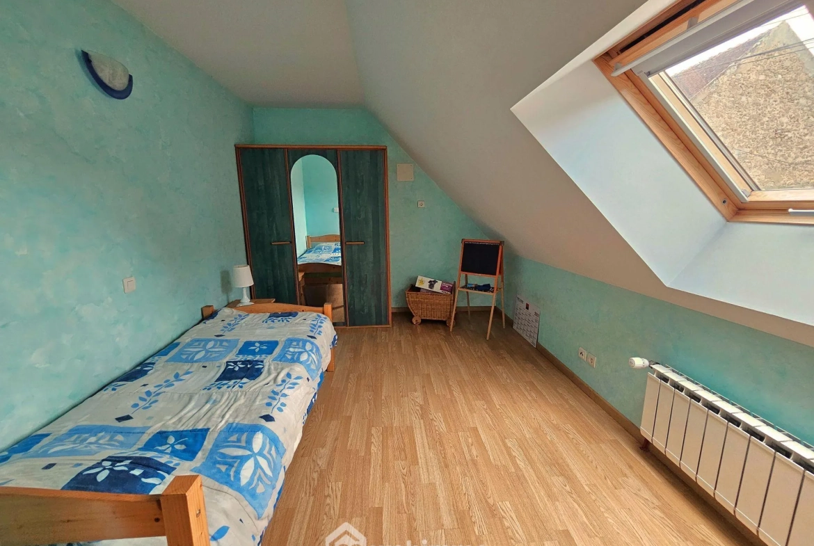 Belle maison en pierre de 100 m² à Thoury-Férottes avec garage et 4 chambres 