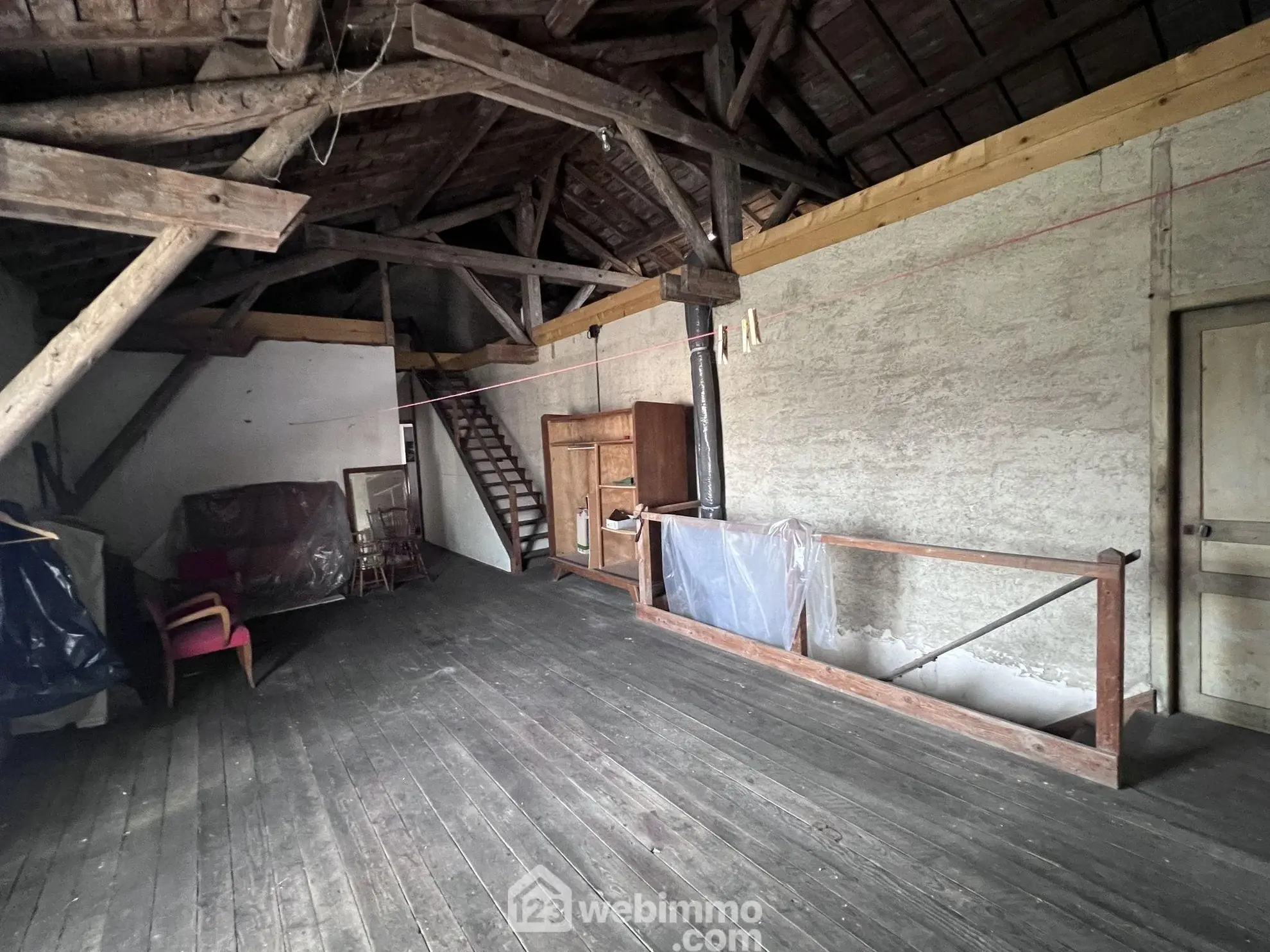 Grande maison à Bras-sur-Meuse de 161 m² avec terrain et bunker historique 