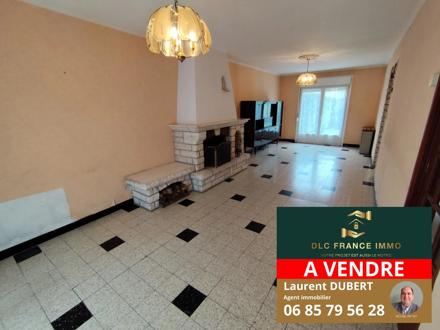 Maison semi-individuelle à Crespinn avec 3 chambres et terrain de 323 m² 