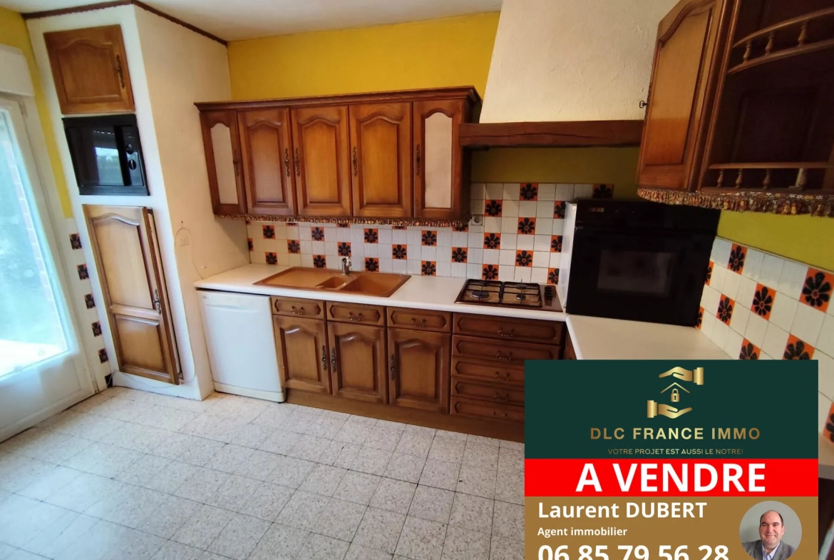 Maison semi-individuelle à Crespinn avec 3 chambres et terrain de 323 m² 