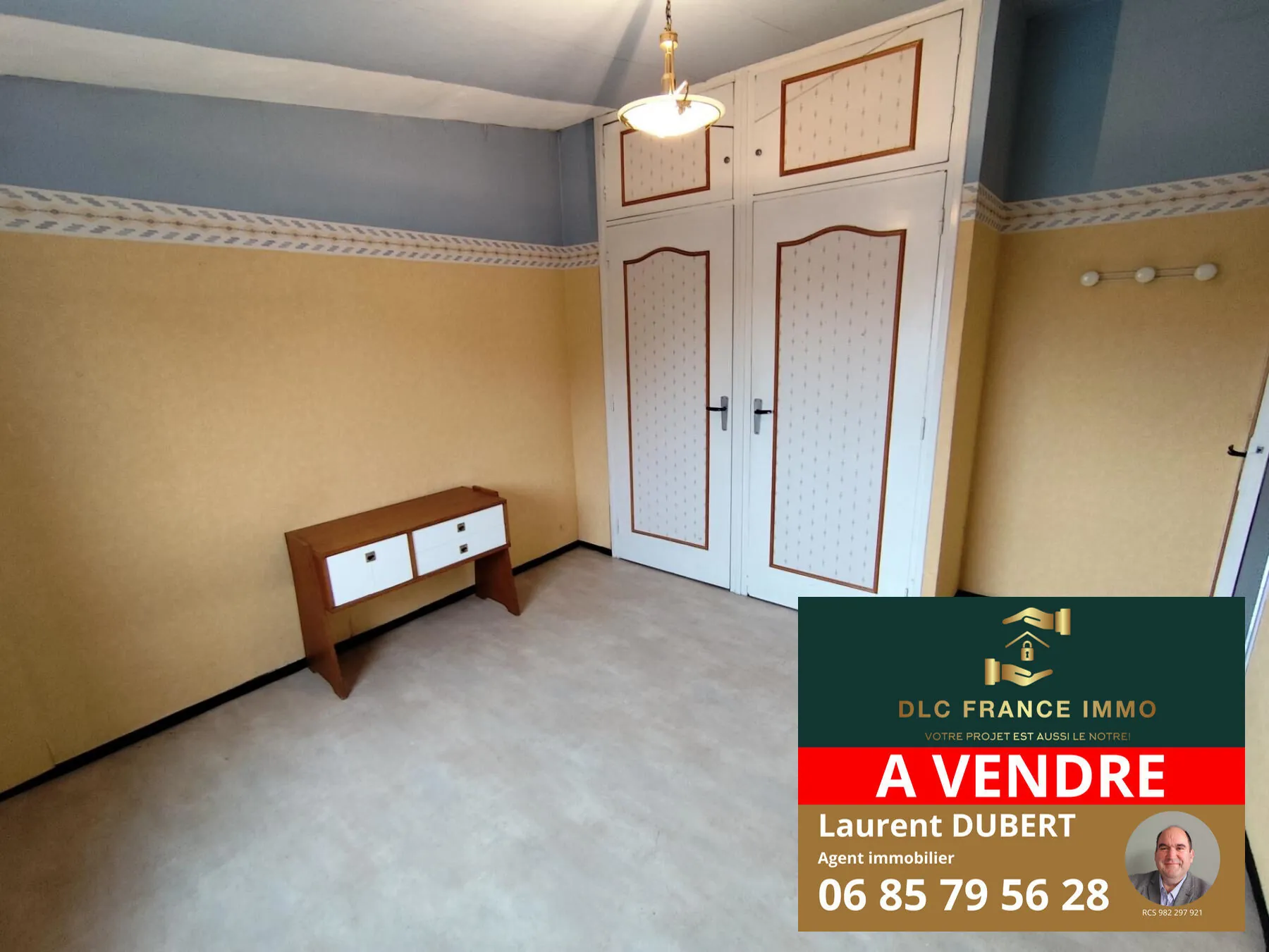 Maison semi-individuelle à Crespinn avec 3 chambres et terrain de 323 m² 