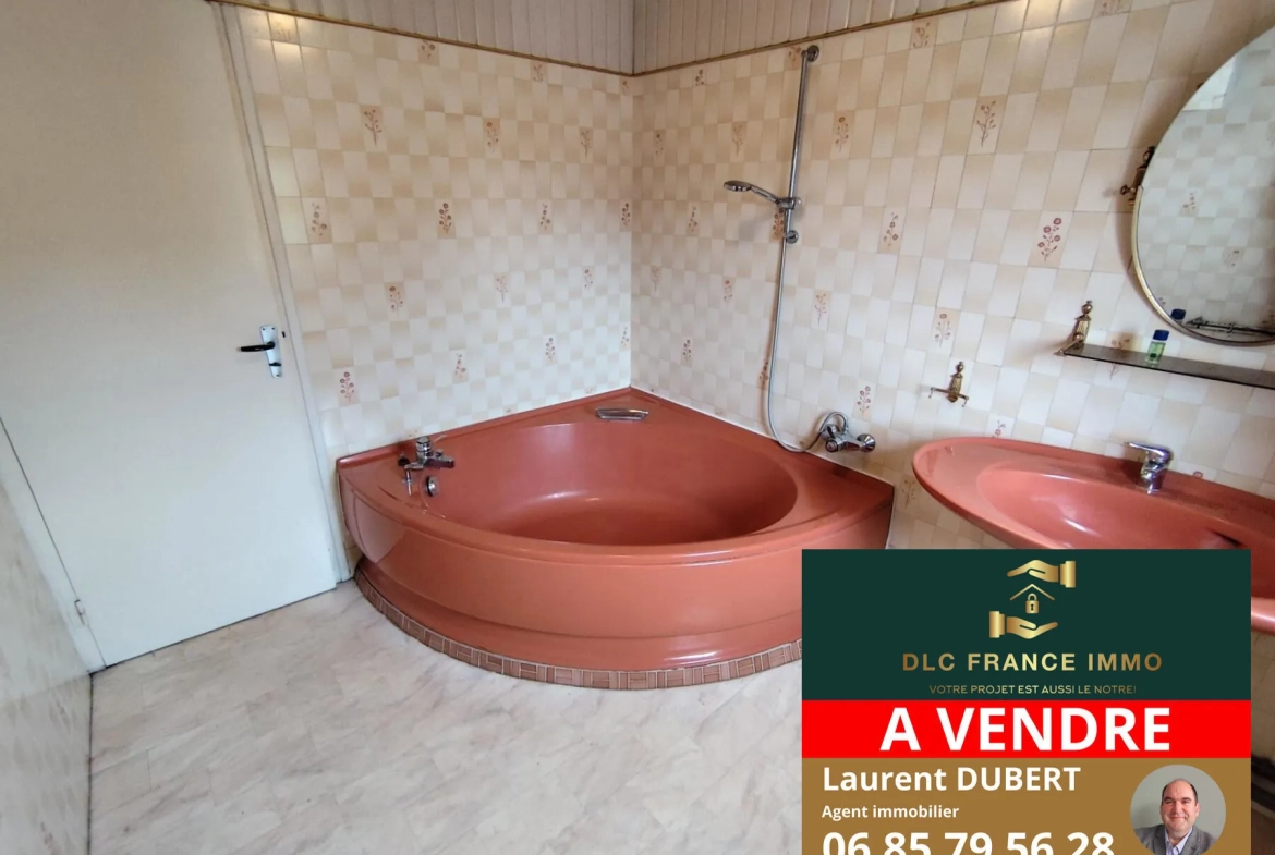 Maison semi-individuelle à Crespinn avec 3 chambres et terrain de 323 m² 