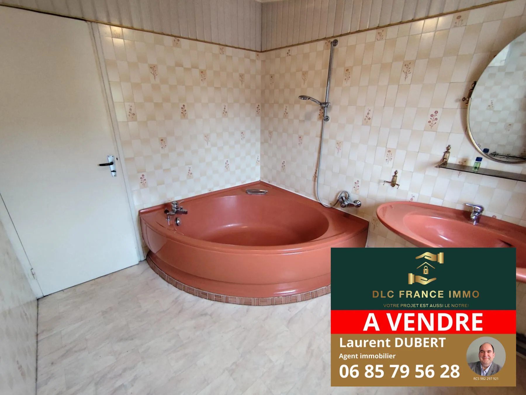 Maison semi-individuelle à Crespinn avec 3 chambres et terrain de 323 m² 