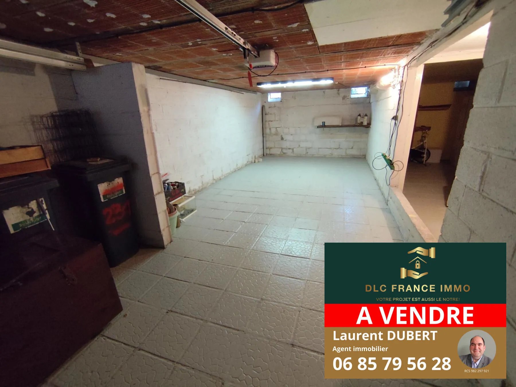 Maison semi-individuelle à Crespinn avec 3 chambres et terrain de 323 m² 