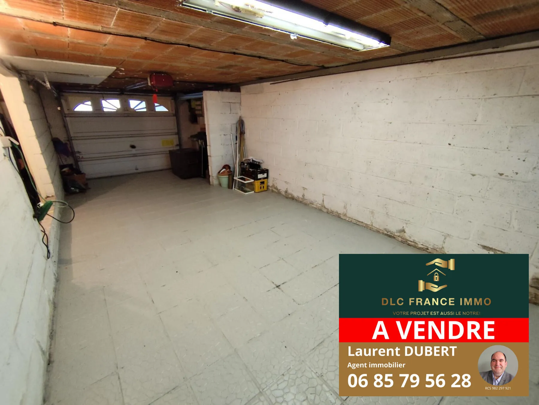 Maison semi-individuelle à Crespinn avec 3 chambres et terrain de 323 m² 