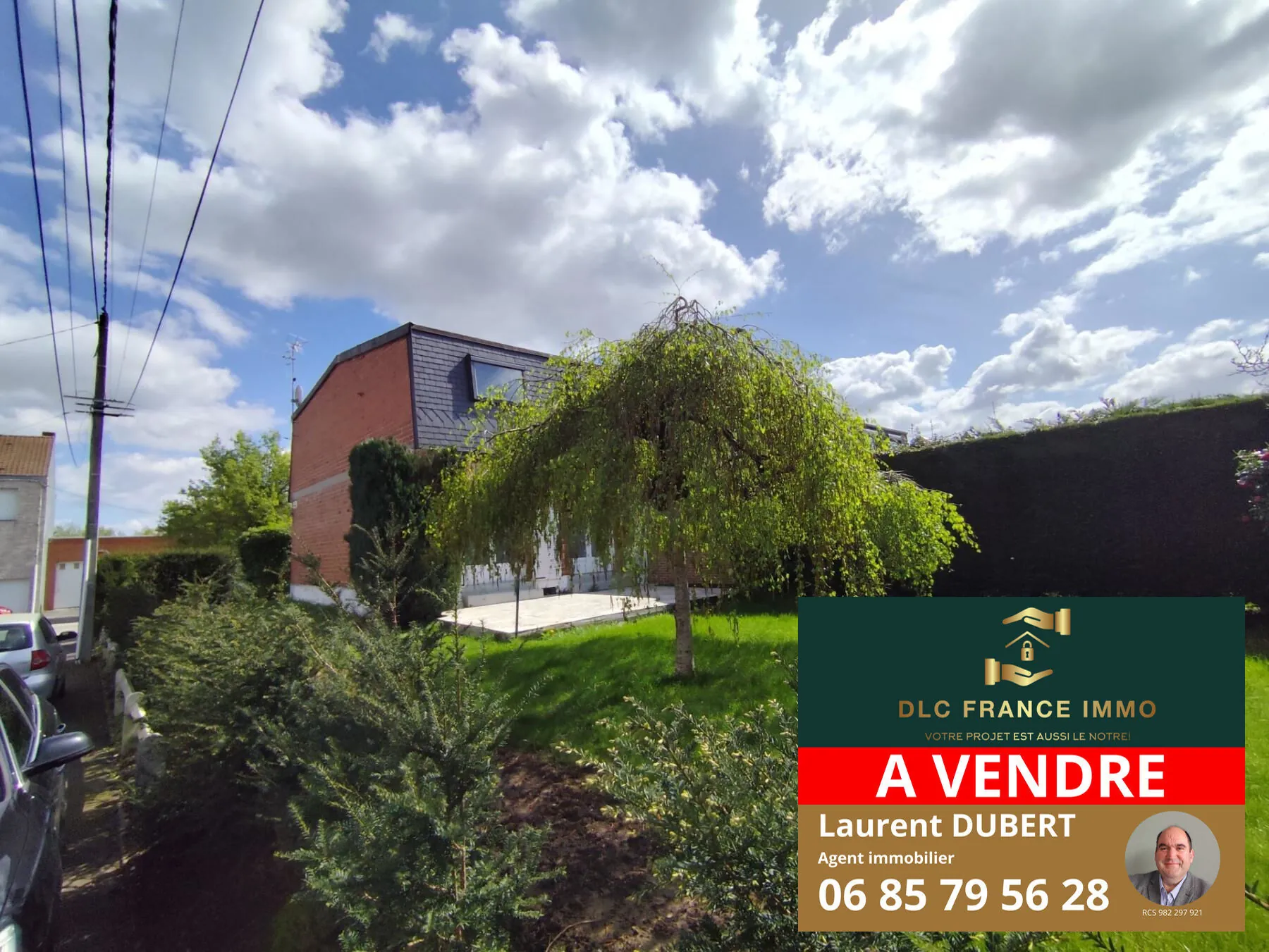 Maison semi-individuelle à Crespinn avec 3 chambres et terrain de 323 m² 