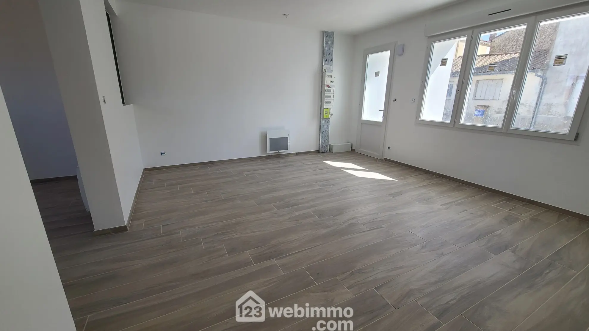 Maison de ville rénovée de 80m² à Talmont-Saint-Hilaire avec cour 