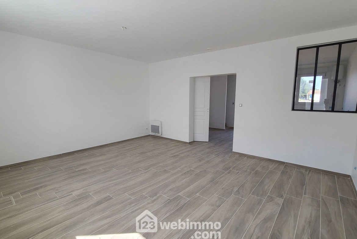 Maison de ville rénovée de 80m² à Talmont-Saint-Hilaire avec cour 