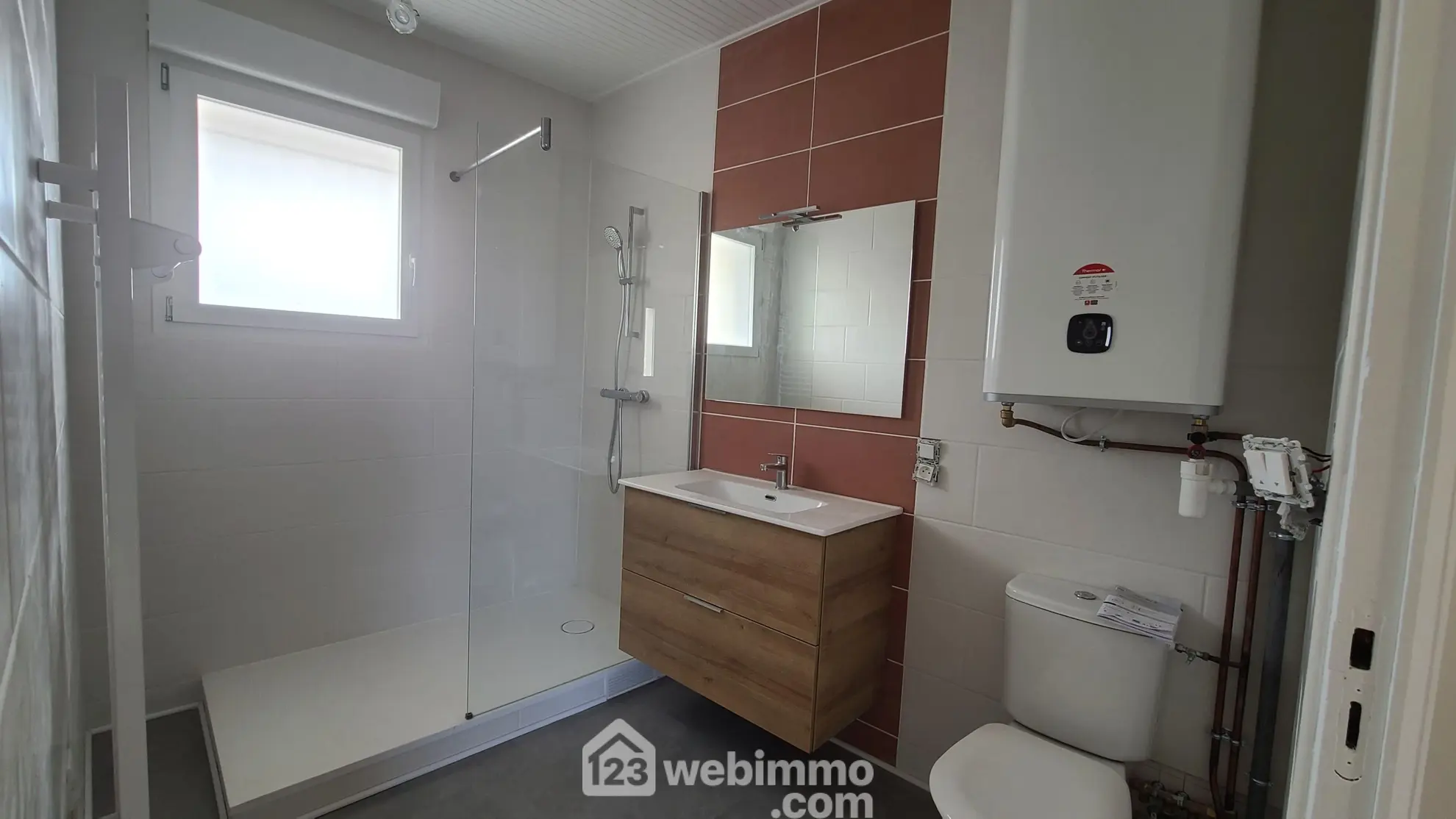 Maison de ville rénovée de 80m² à Talmont-Saint-Hilaire avec cour 