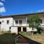 Maison de village en pierre de 180 m² avec terrain à Cluny