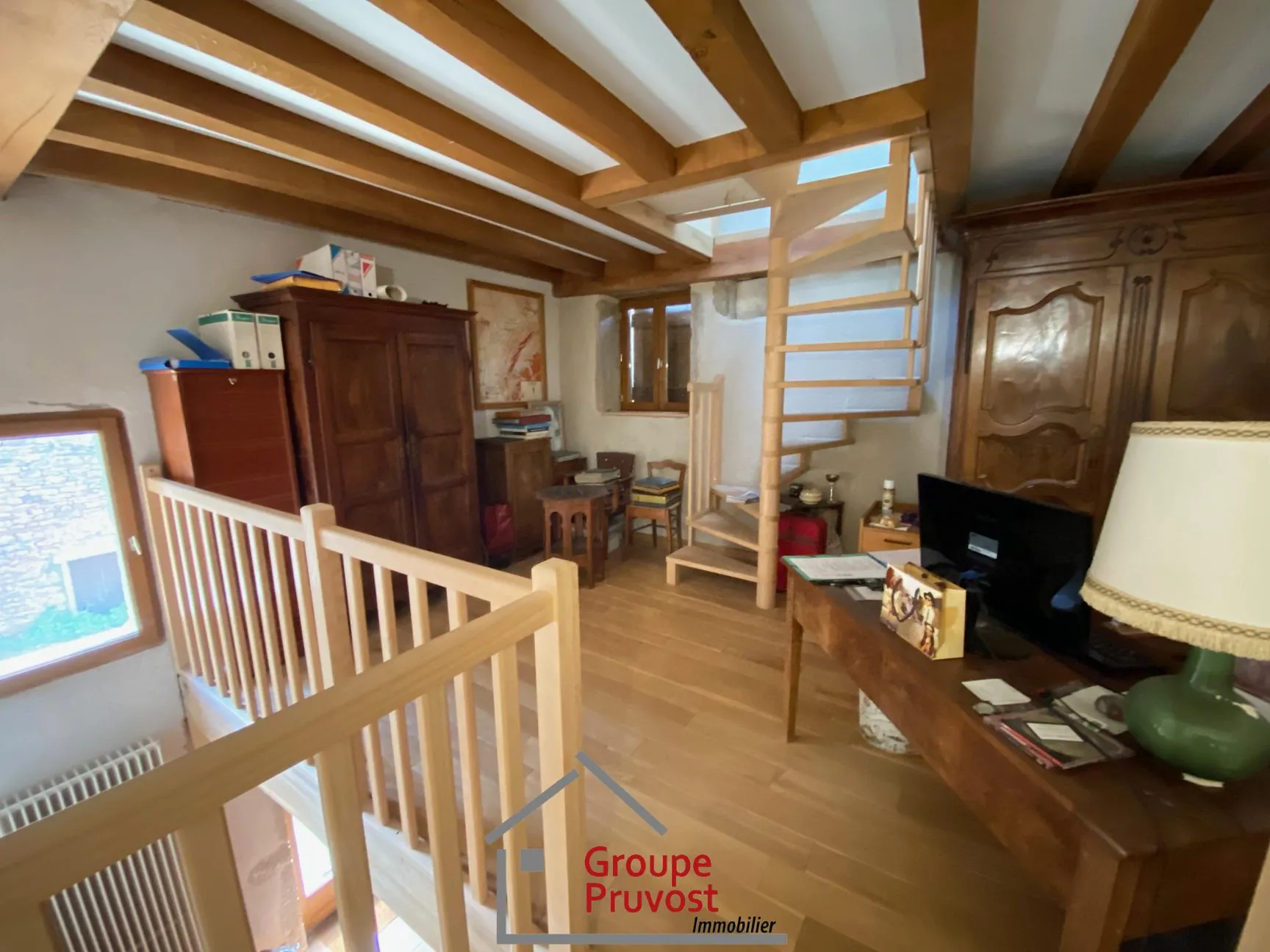 Maison de village en pierre de 180 m² avec terrain à Cluny 