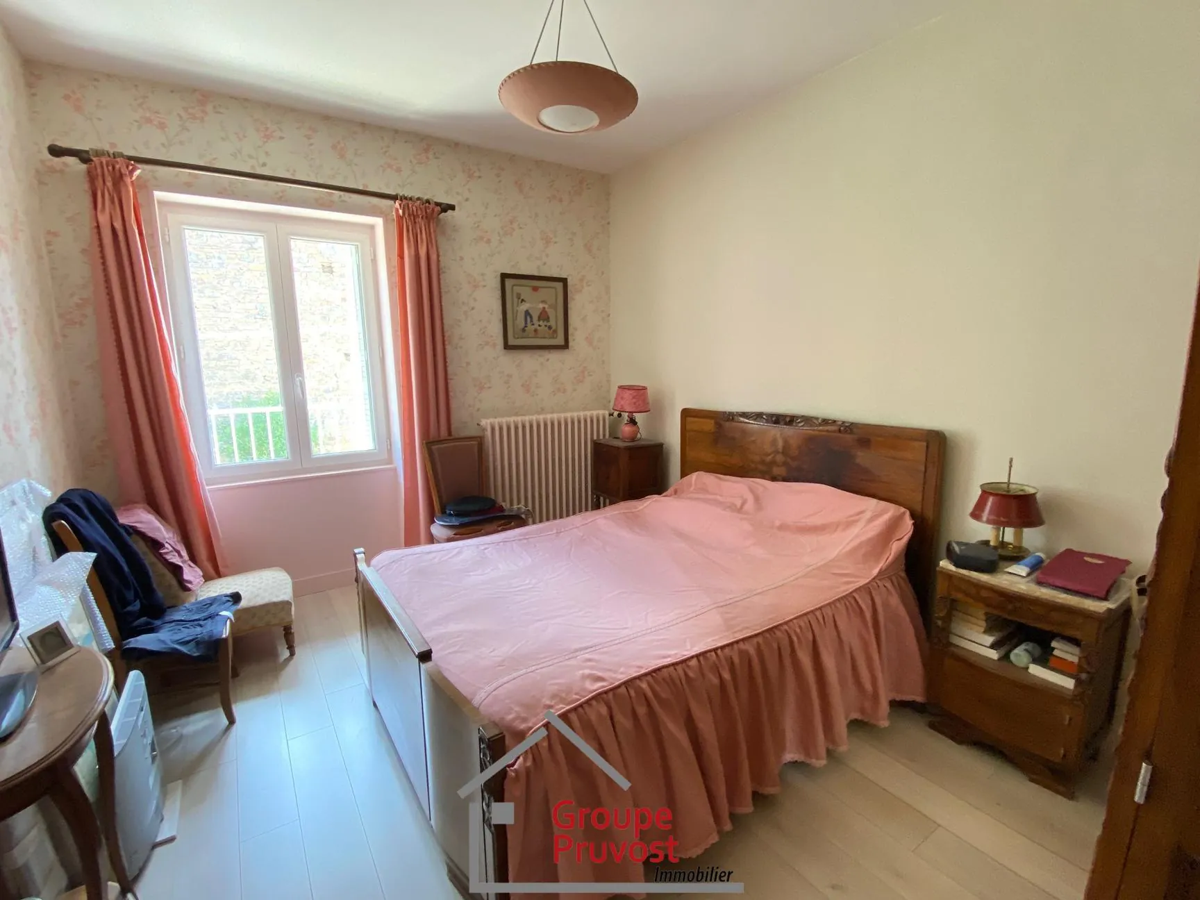 Maison de village en pierre de 180 m² avec terrain à Cluny 