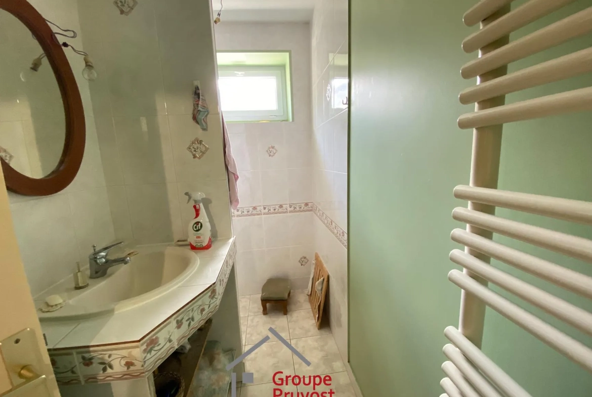 Maison de village en pierre de 180 m² avec terrain à Cluny 