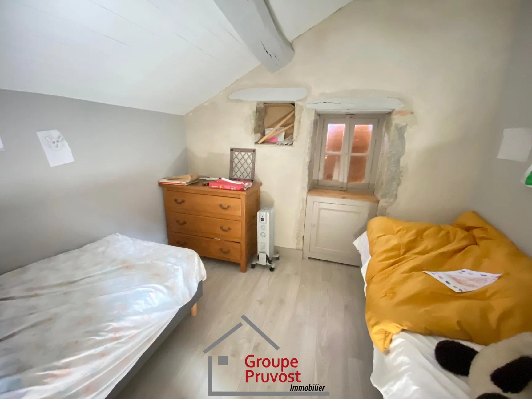 Maison de village en pierre de 180 m² avec terrain à Cluny 