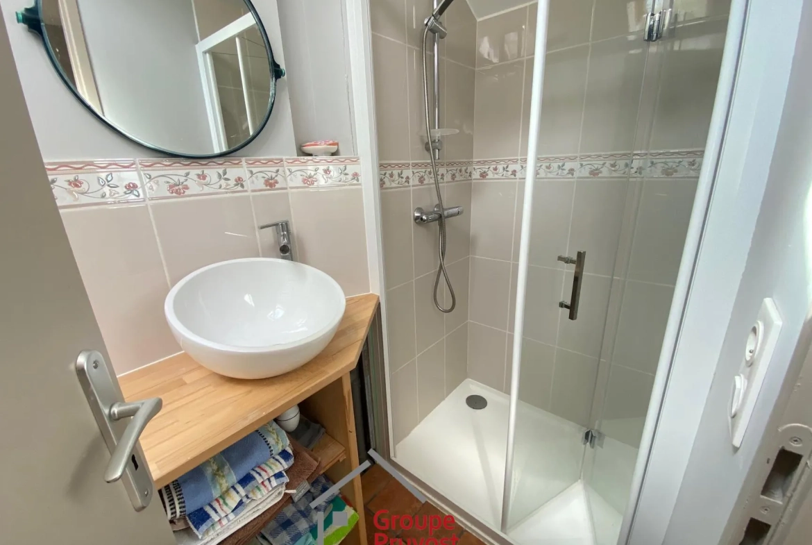 Maison de village en pierre de 180 m² avec terrain à Cluny 