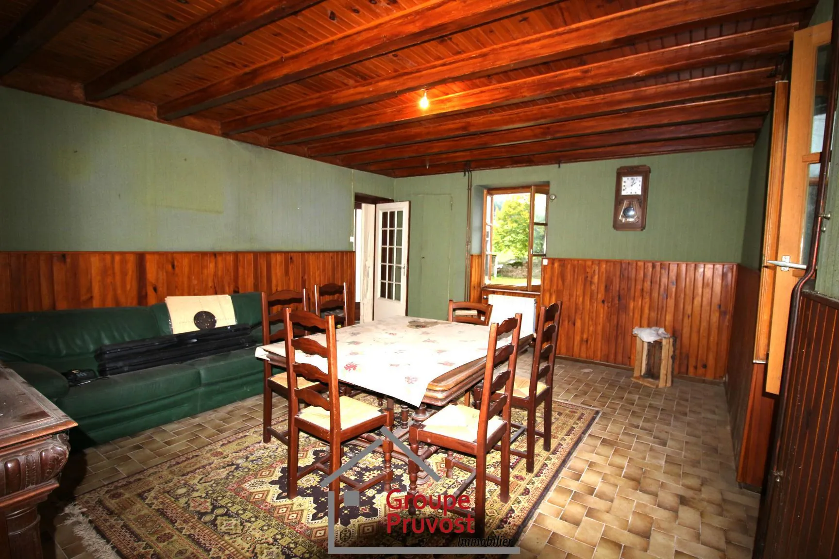 Ferme à rénover de 173 m² avec dépendances à Dompierre-les-Ormes 