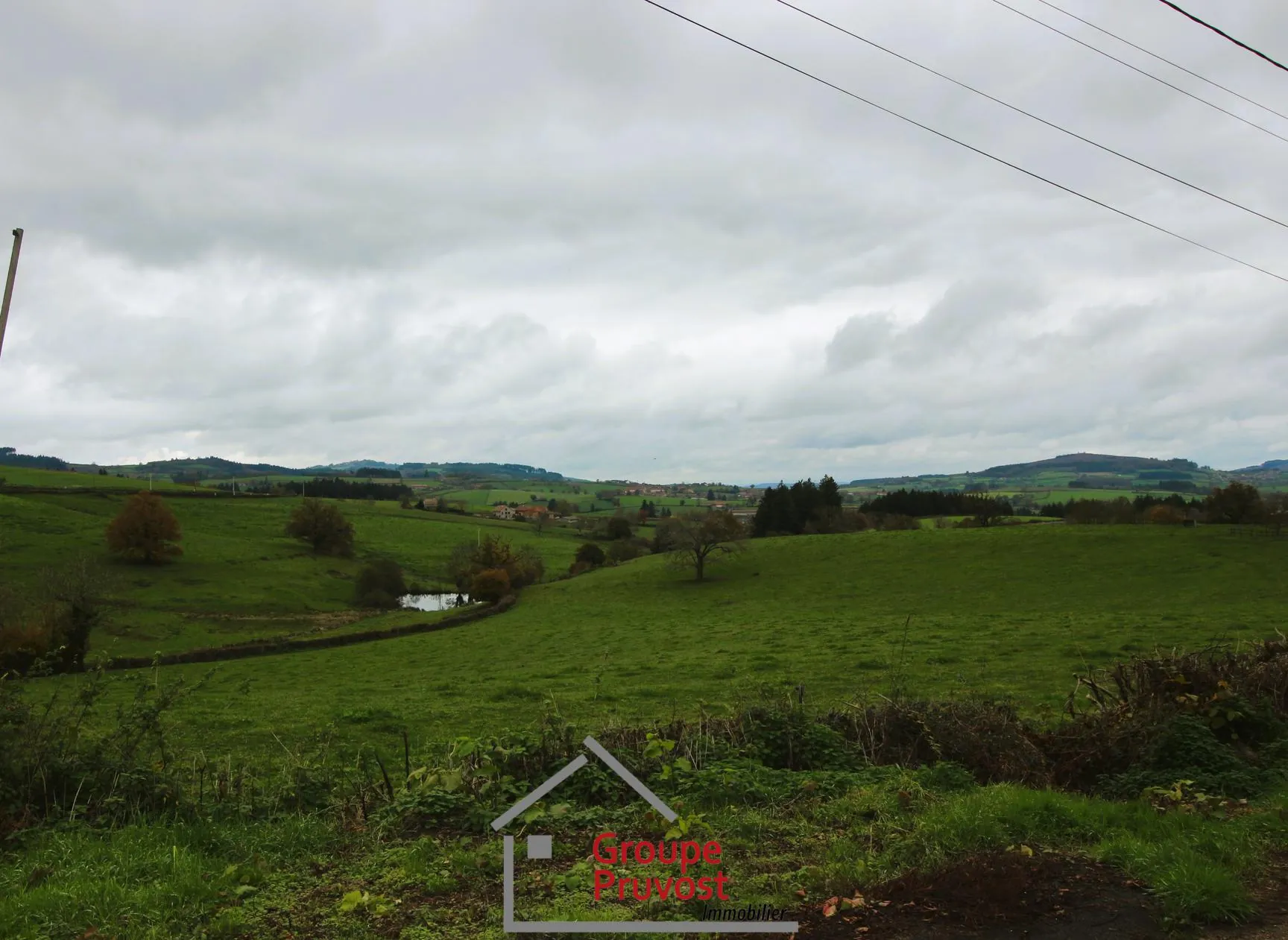Ferme à rénover de 173 m² avec dépendances à Dompierre-les-Ormes 
