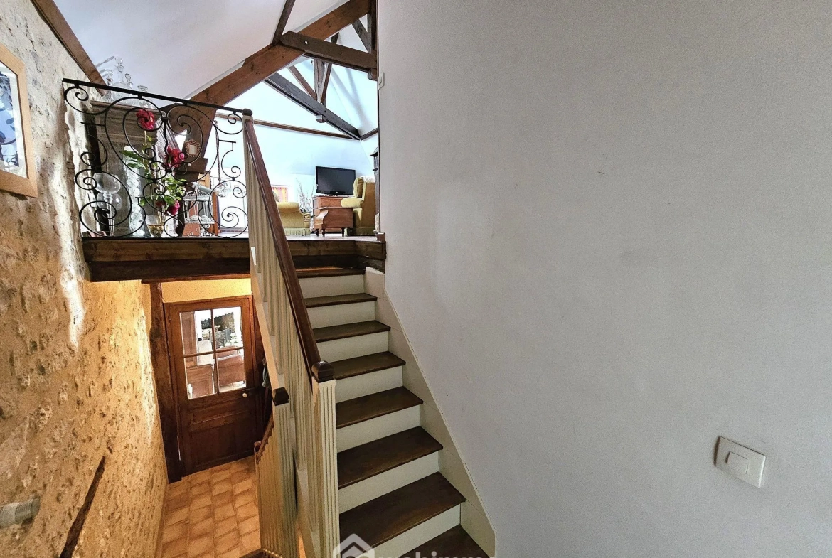 Maison de 97 m² à Nanteau-sur-Lunain avec terrasse et jardin arboré 