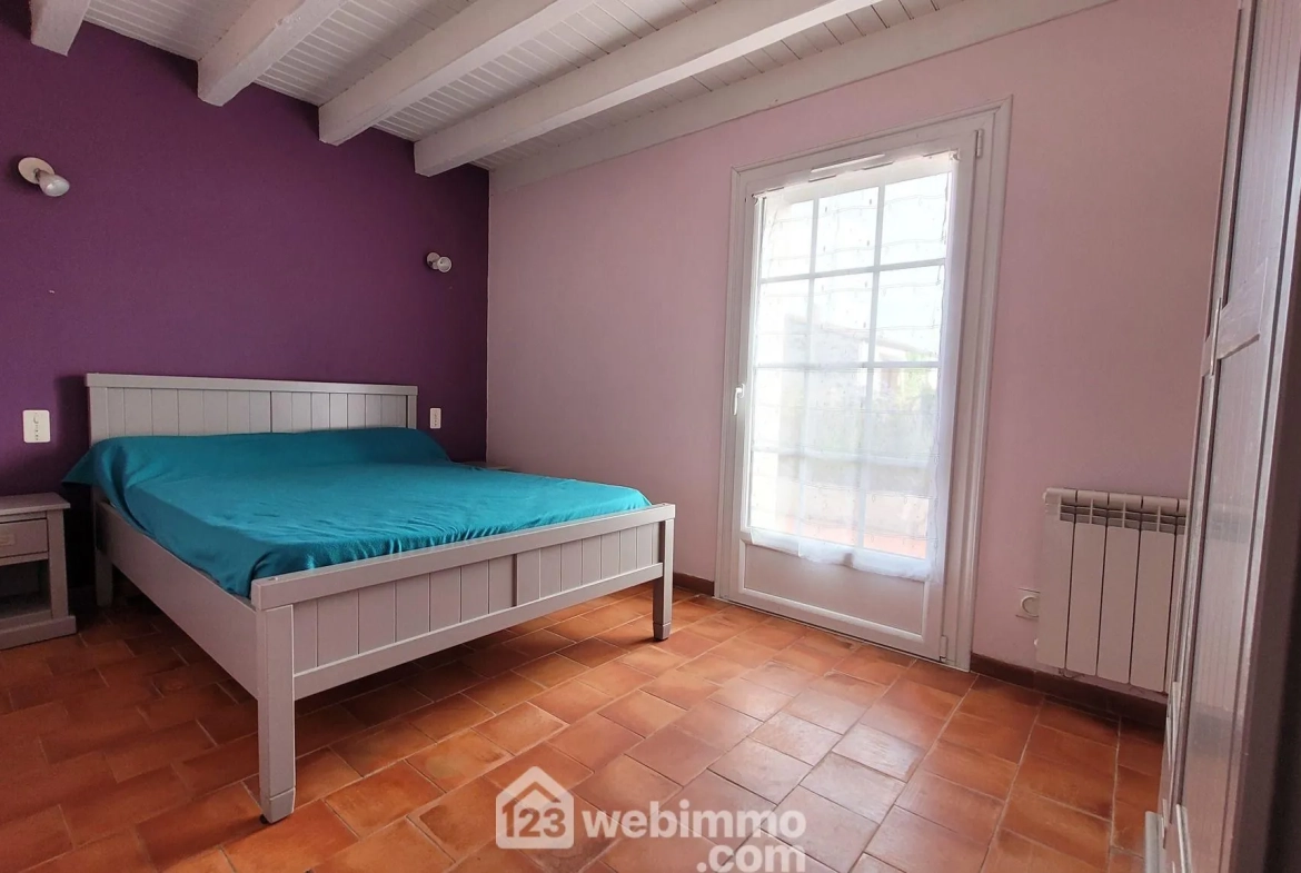 Belle maison vendéenne à Longeville-sur-Mer avec grand terrain et garage 