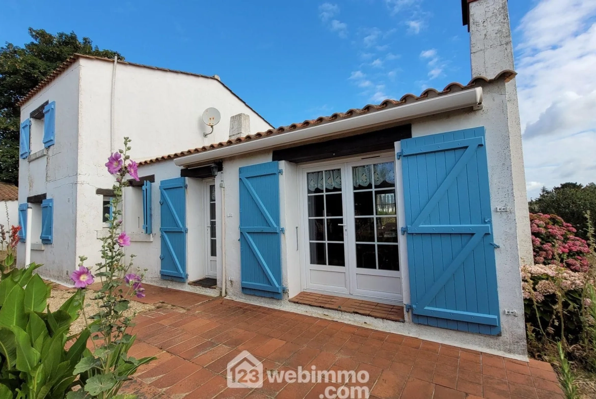 Belle maison vendéenne à Longeville-sur-Mer avec grand terrain et garage 