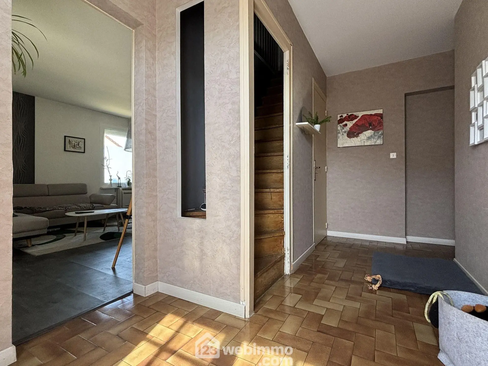 Maison de plain-pied 114 m² à Châtellerault avec 4 chambres et terrasse 