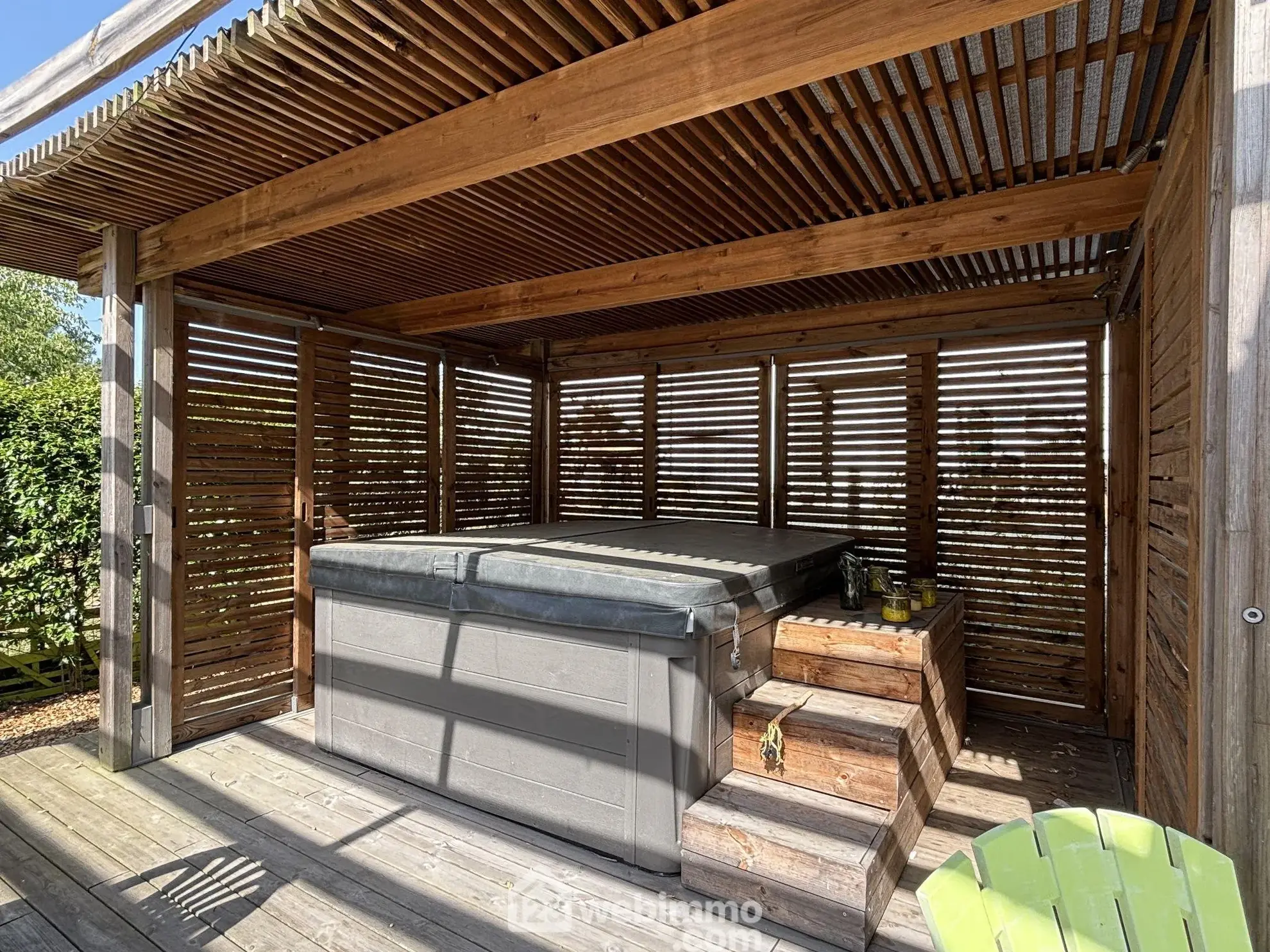 Maison de plain-pied 114 m² à Châtellerault avec 4 chambres et terrasse 