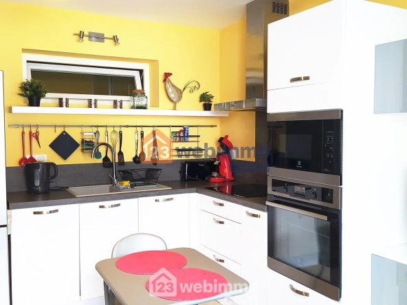 Appartement T2 rénové de 30m² face aux plages à Saintes-Maries-de-la-Mer