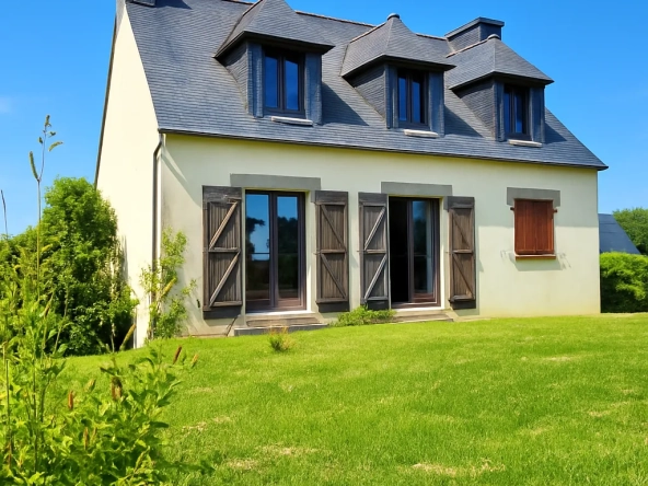 Maison 104m² à vendre à Pleumeur-Bodou avec grand terrain arboré
