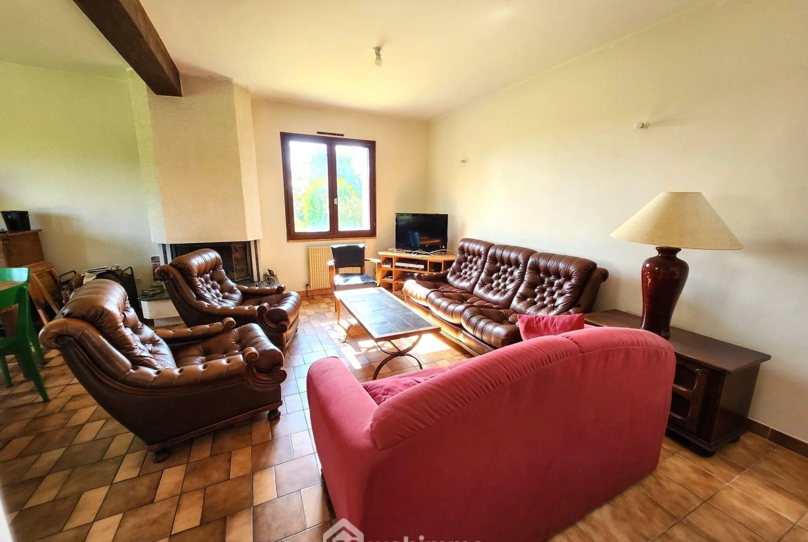 Maison 104m² à vendre à Pleumeur-Bodou avec grand terrain arboré 