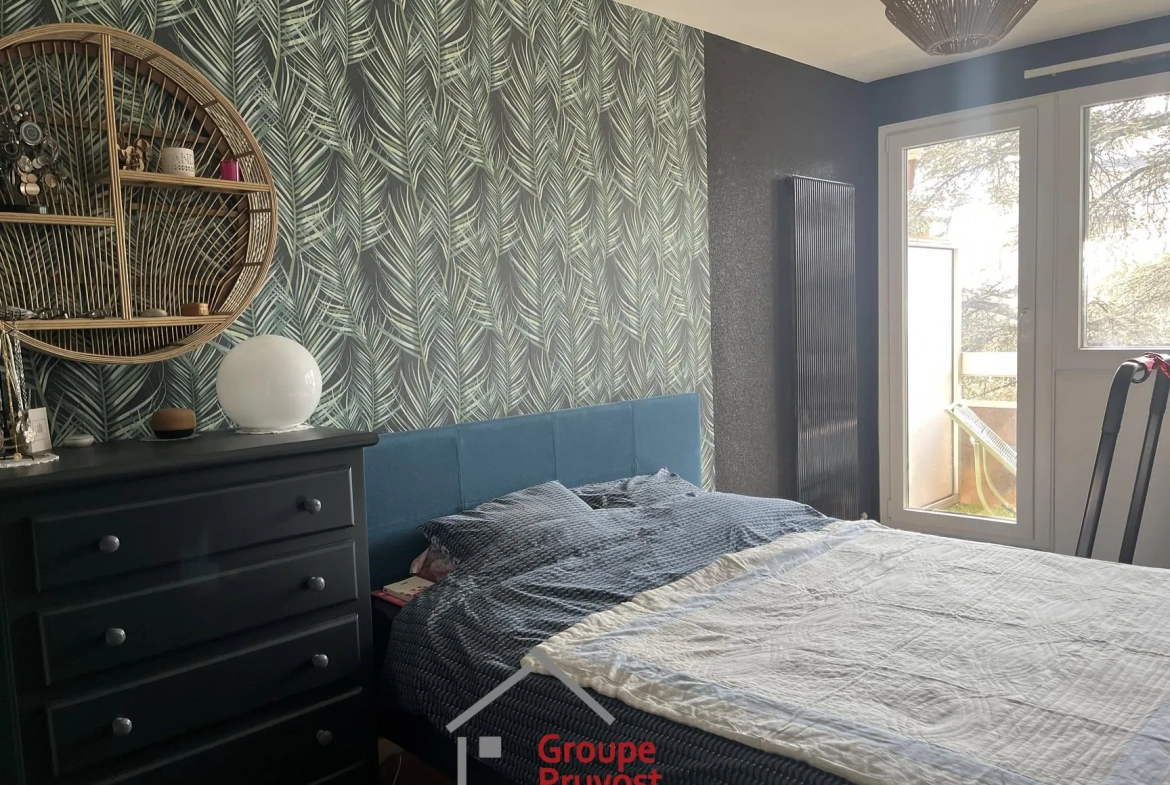 Appartement spacieux de 112 m² avec 4 chambres à Villefranche-sur-Saône 