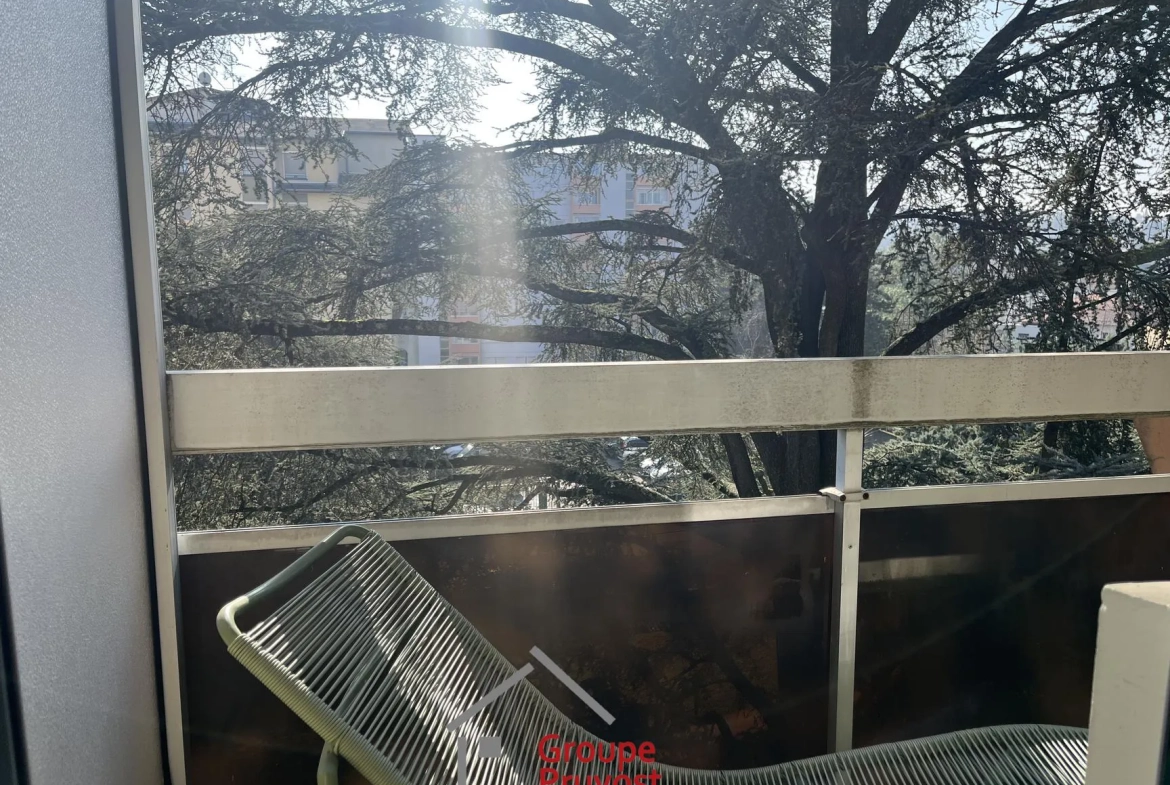 Appartement spacieux de 112 m² avec 4 chambres à Villefranche-sur-Saône 