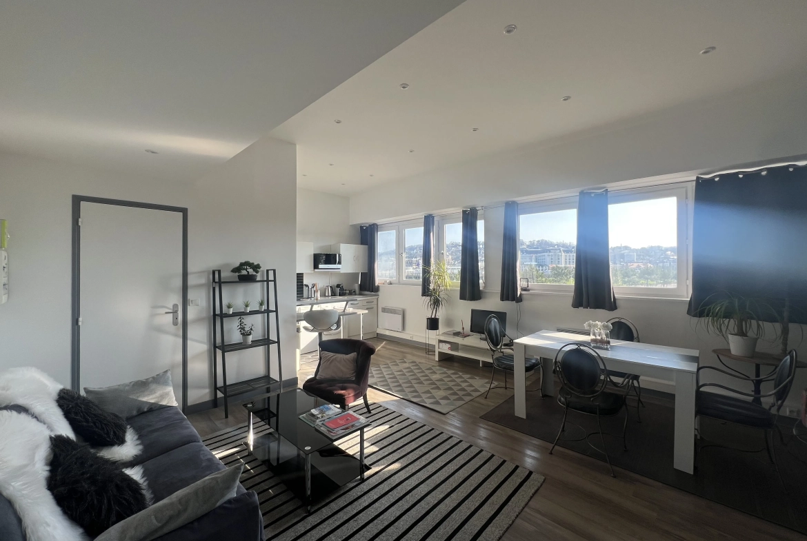 Studio à vendre à Deauville avec vue mer, idéal investissement ou pied-à-terre 
