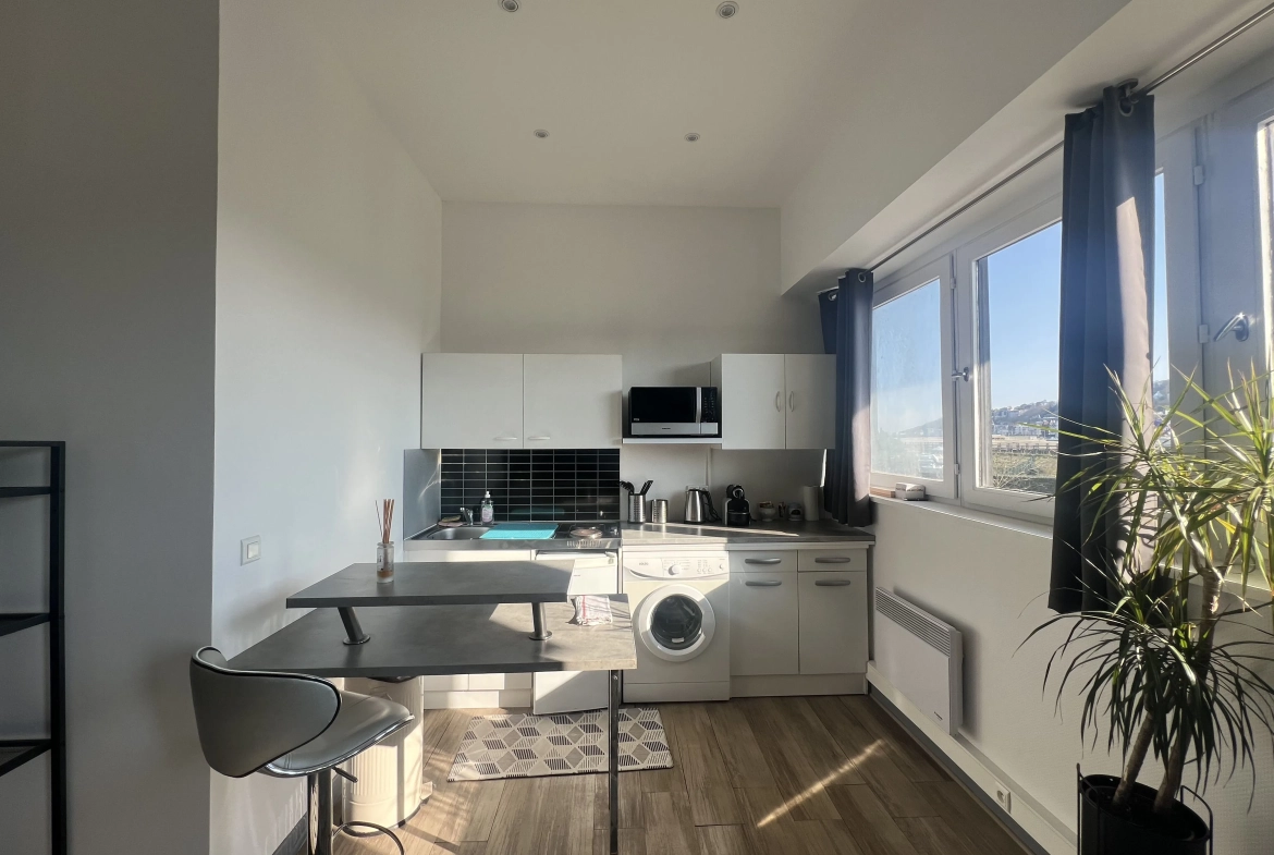 Studio à vendre à Deauville avec vue mer, idéal investissement ou pied-à-terre 