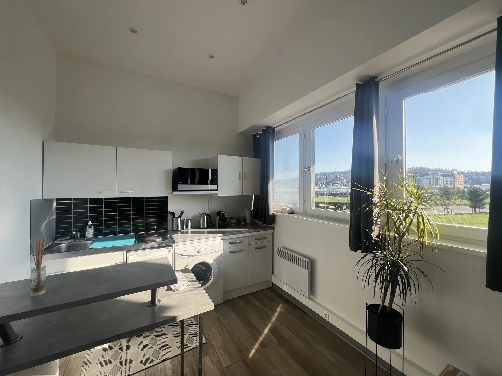Studio à vendre à Deauville avec vue mer, idéal investissement ou pied-à-terre 