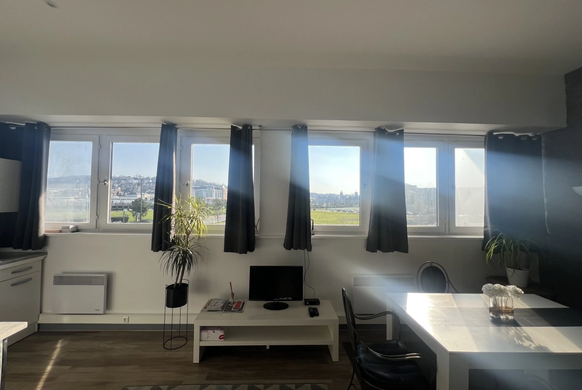 Studio à vendre à Deauville avec vue mer, idéal investissement ou pied-à-terre 