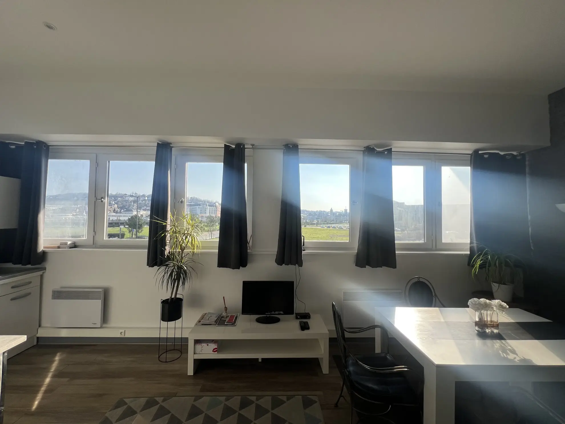 Studio à vendre à Deauville avec vue mer, idéal investissement ou pied-à-terre 