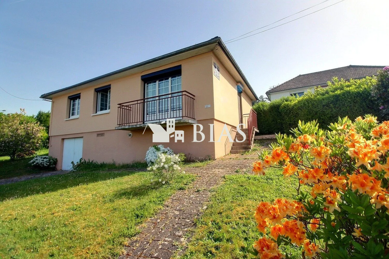 Belle maison à vendre à Barentin avec grand sous-sol et 3 chambres 