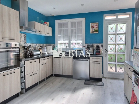 Belle maison à vendre à Barentin avec grand sous-sol et 3 chambres