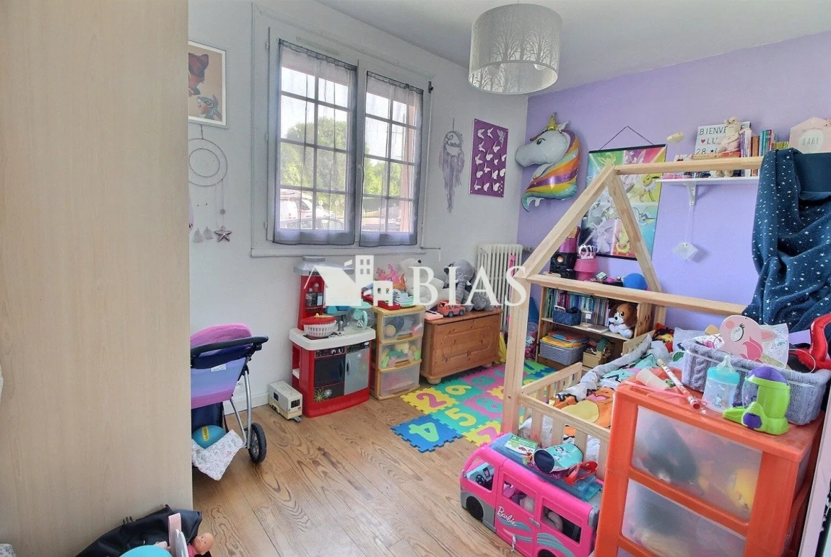 Belle maison à vendre à Barentin avec grand sous-sol et 3 chambres 