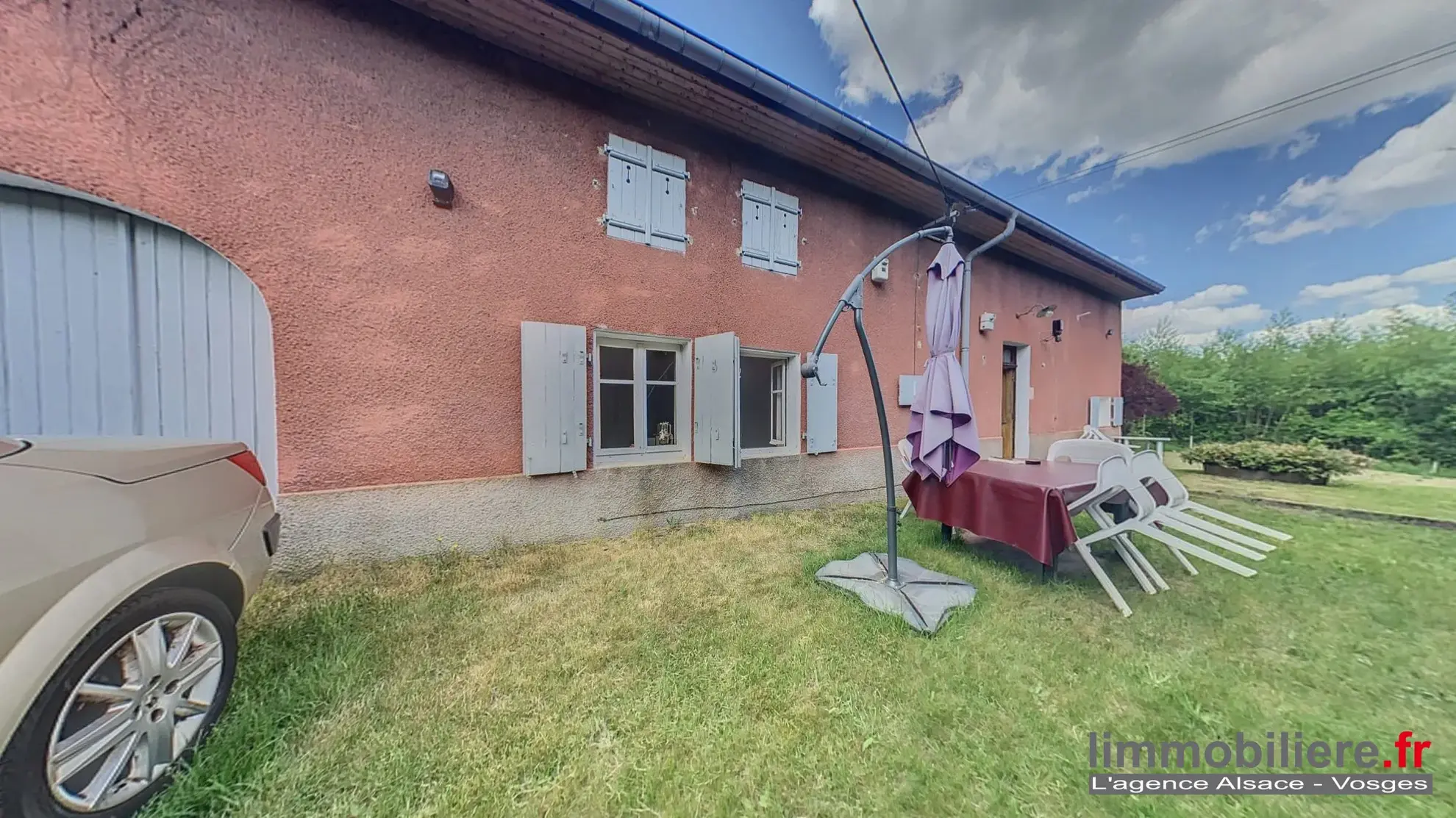 Ferme à vendre à Taintrux - Charme, espace et potentiel dans cadre verdoyant 