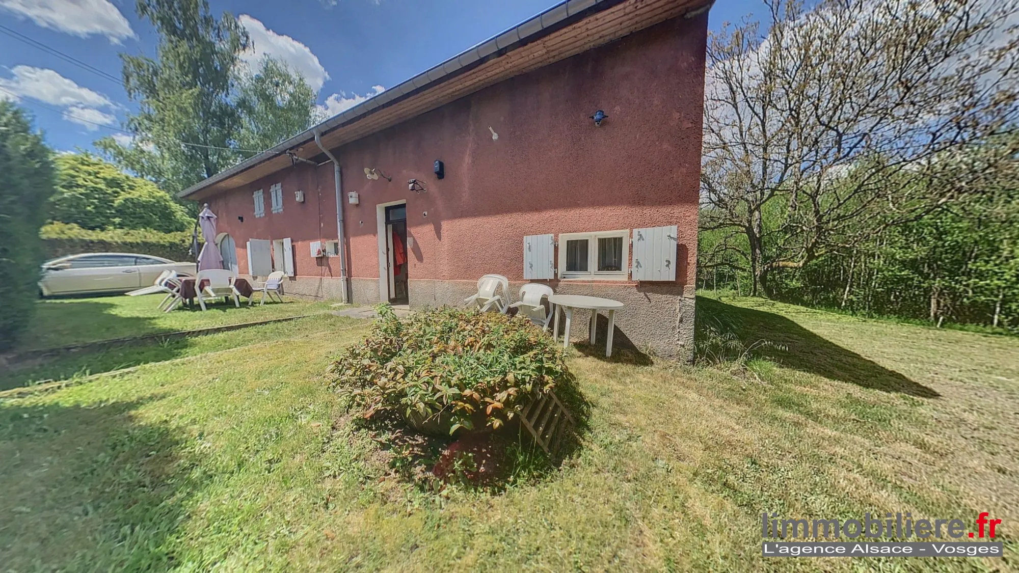 Ferme à vendre à Taintrux - Charme, espace et potentiel dans cadre verdoyant 
