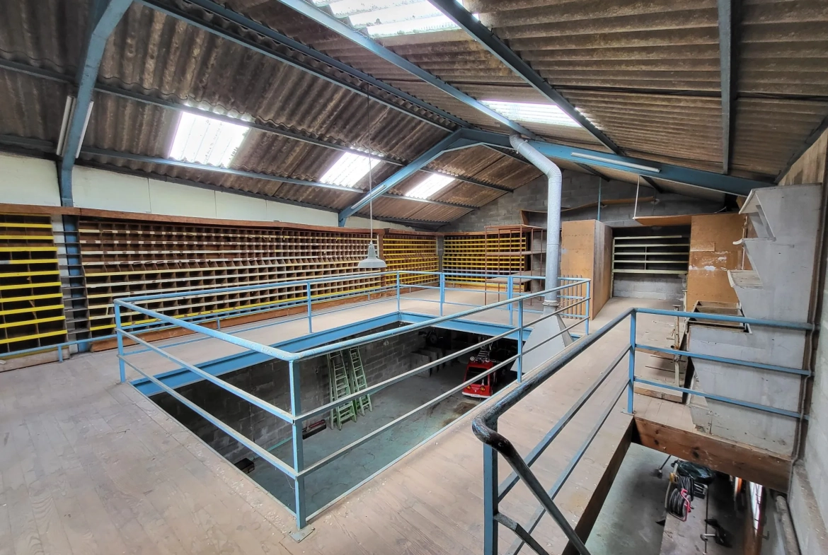 Belle maison familiale avec grand garage à Loulay (17330) 