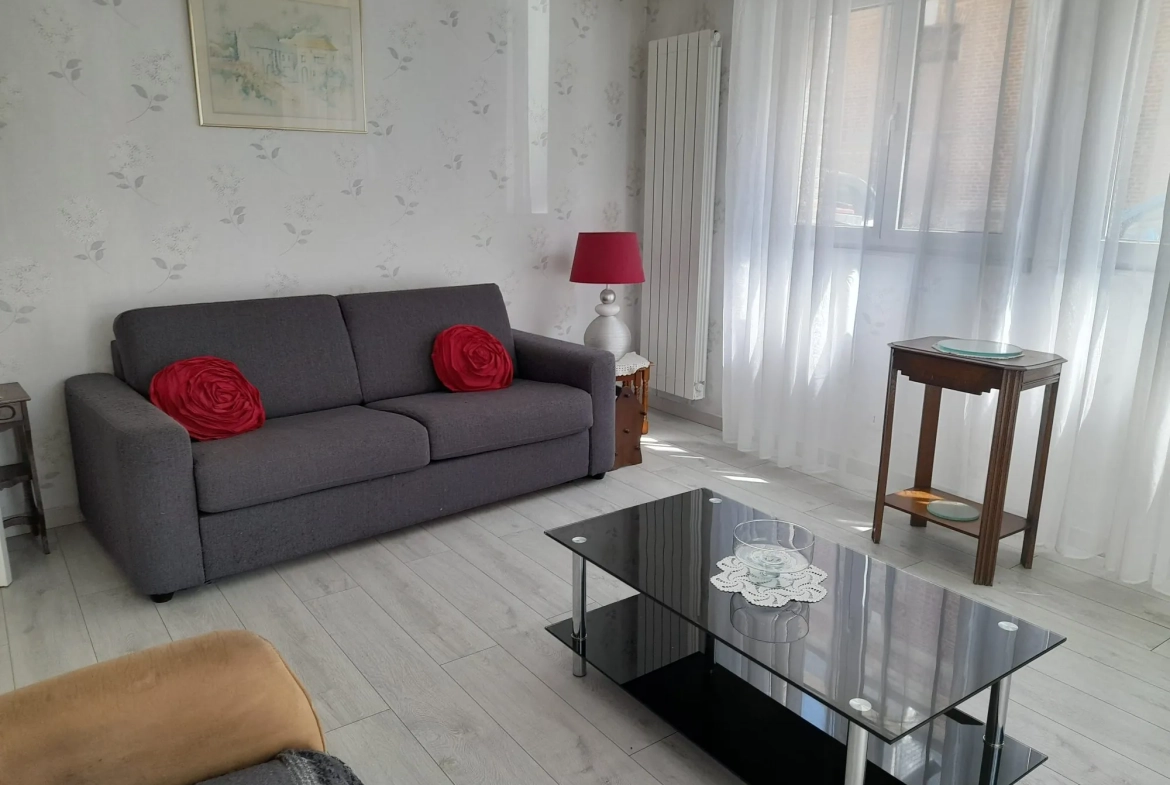 Appartement à vendre de 65 m² rénové en centre-ville d'Abbeville 