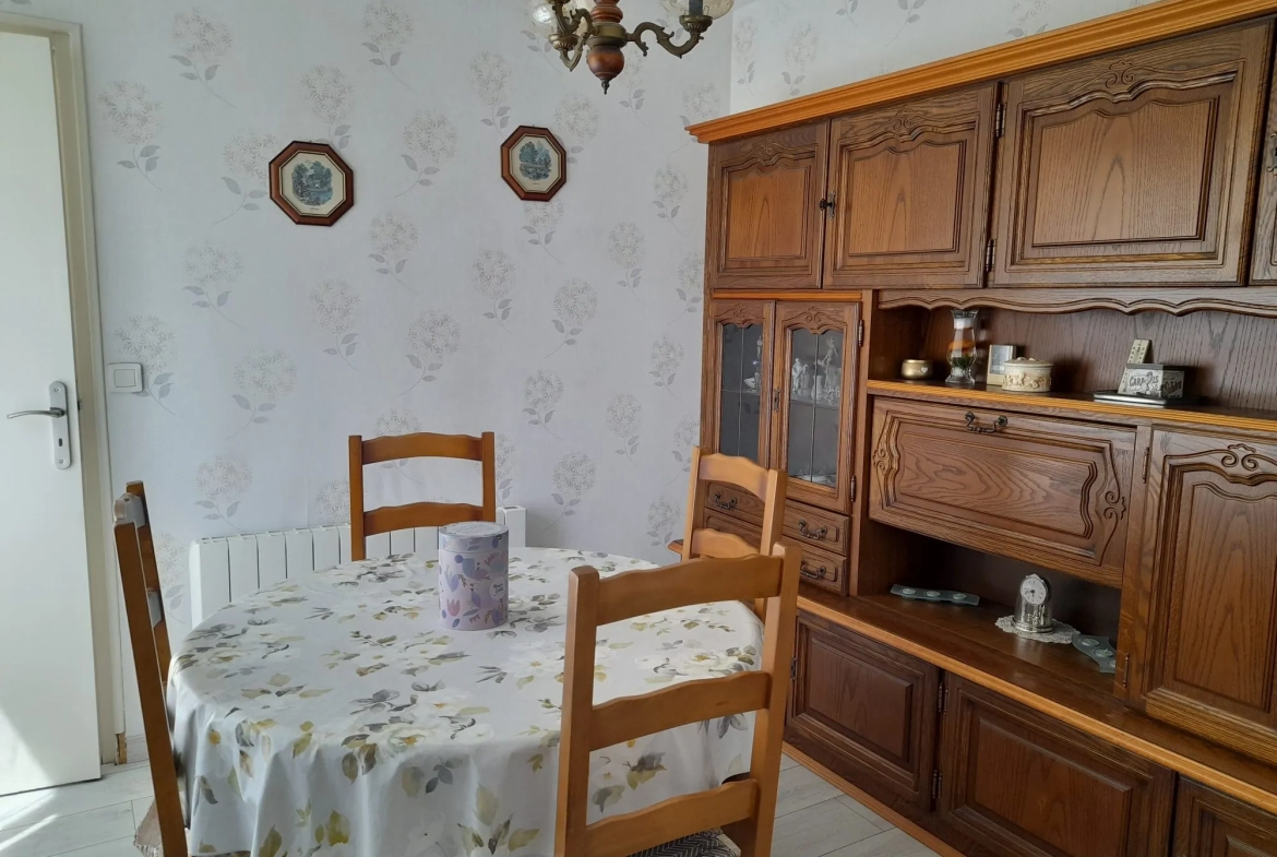 Appartement à vendre de 65 m² rénové en centre-ville d'Abbeville 