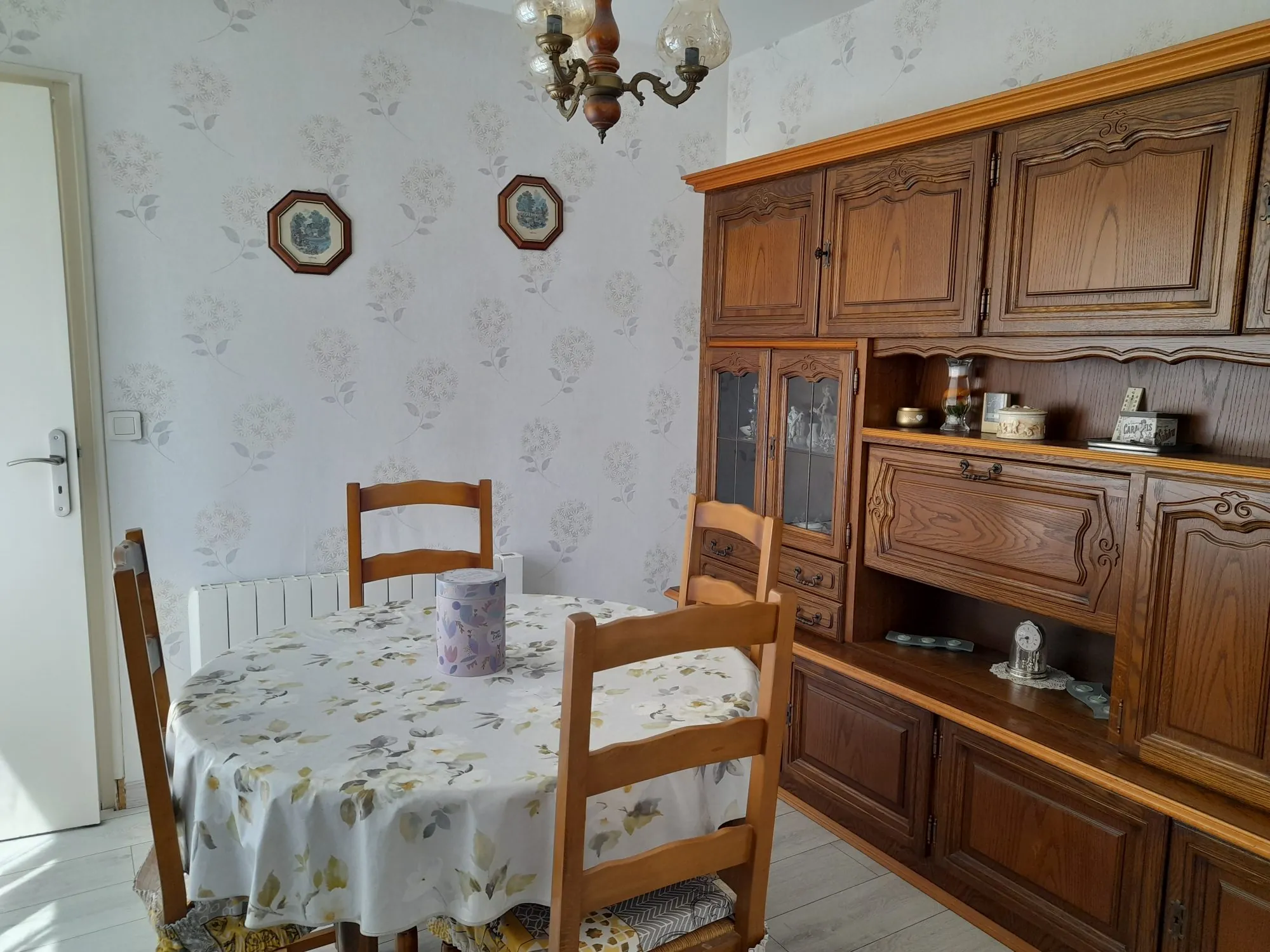 Appartement à vendre de 65 m² rénové en centre-ville d'Abbeville 