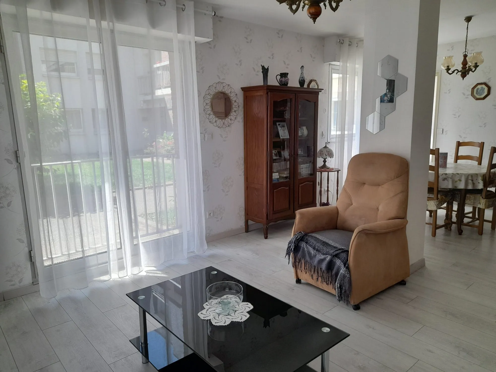 Appartement à vendre de 65 m² rénové en centre-ville d'Abbeville 