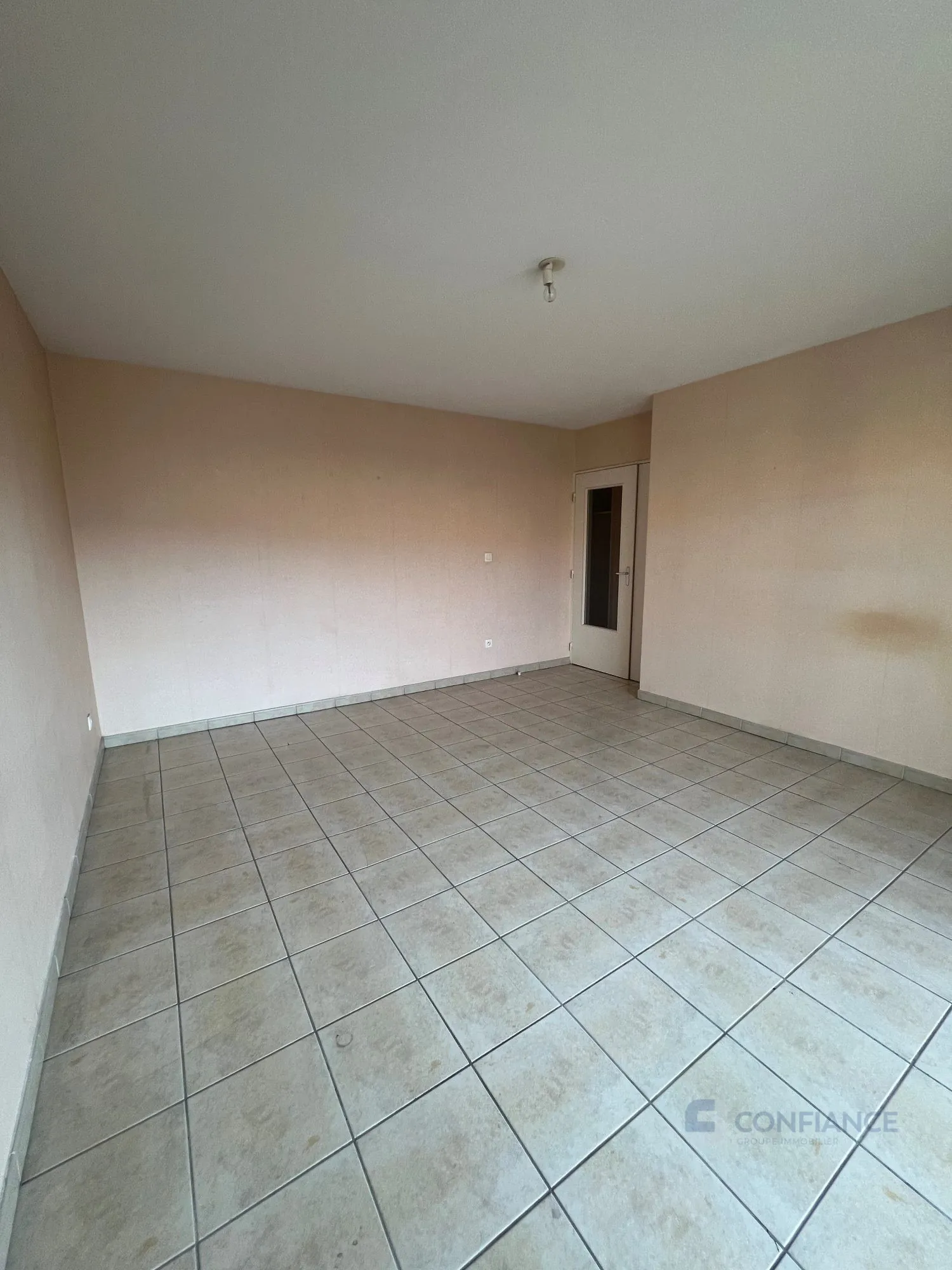 Appartement à vendre à Mâcon – 3 pièces, 65 m² avec garage double, proche centre-ville et gare 