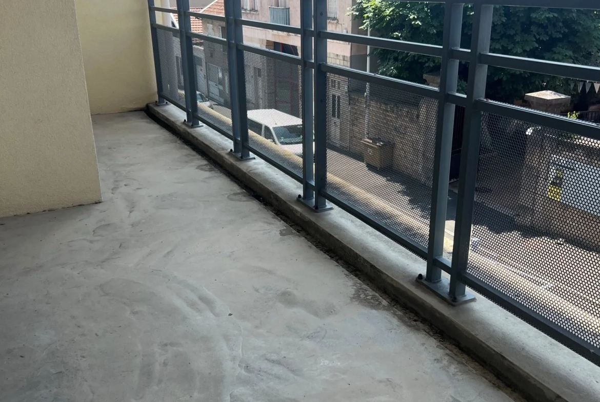 Appartement à vendre à Mâcon – 3 pièces, 65 m² avec garage double, proche centre-ville et gare 